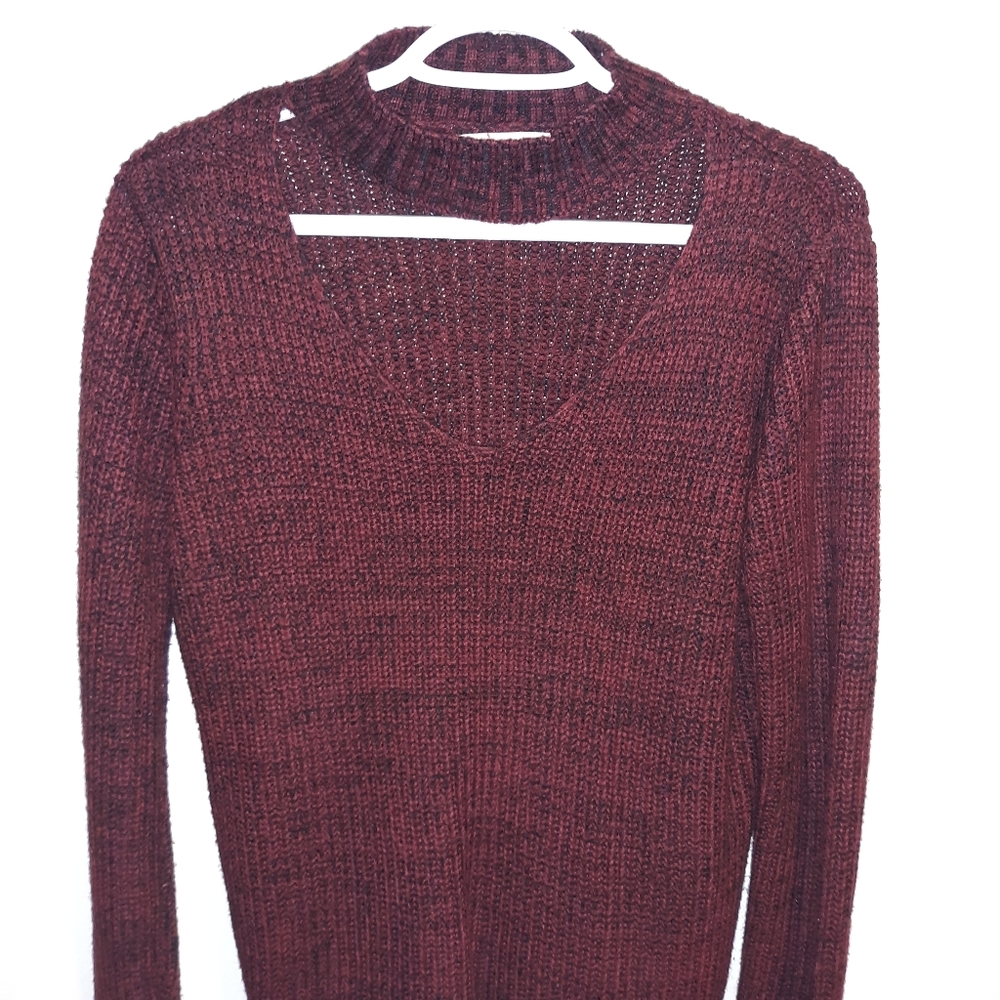 Long sleeve scoop collar neck